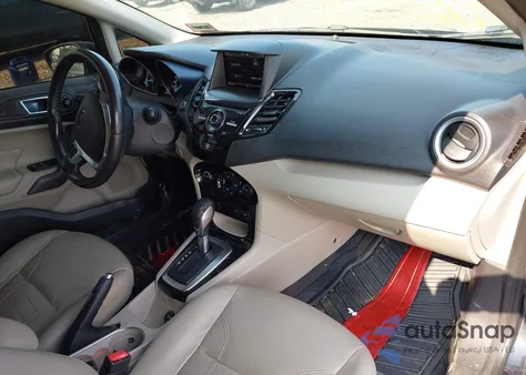 2015 Ford Fiesta Titanium из США, поврежденный, VIN 3FADP4FJXFM101708